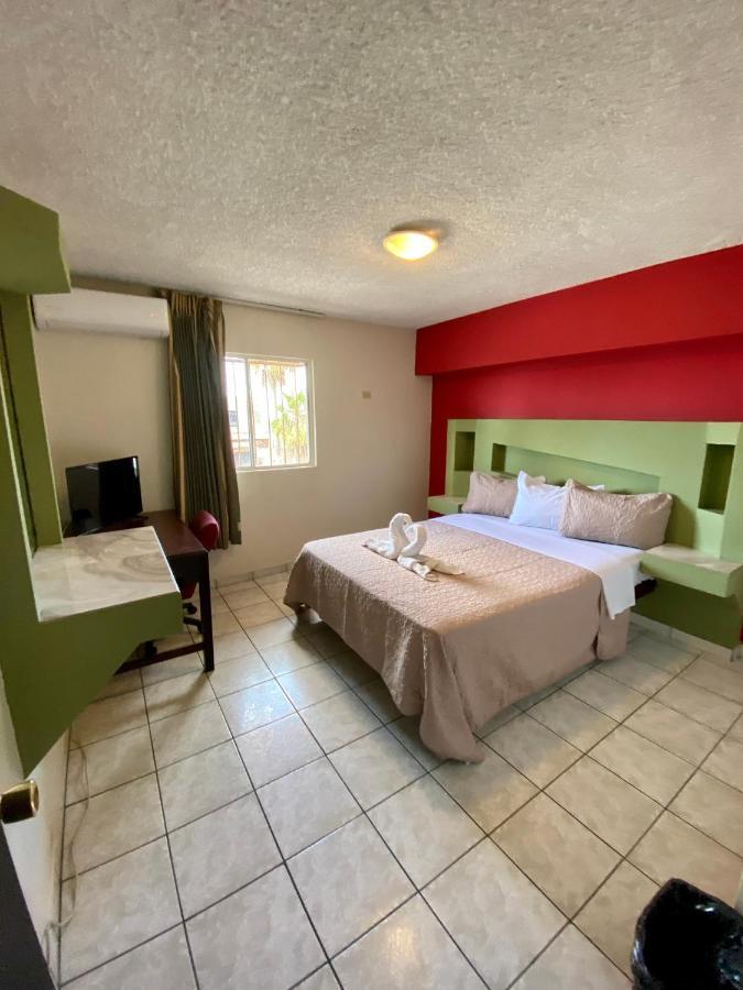 Hotel Los Altos Tijuana Exterior photo